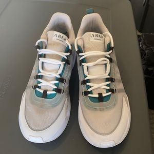 Men’s Sneakers